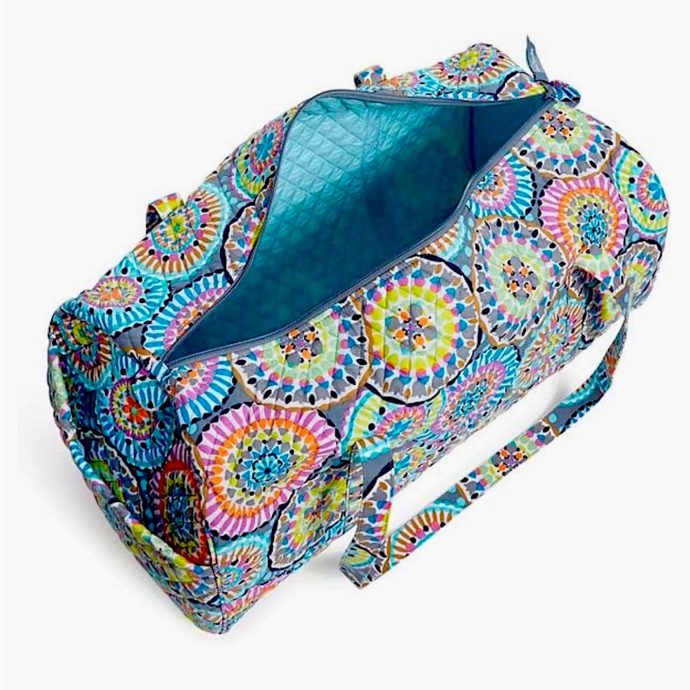 🌴🌸NEW WITH TAGS Vera Bradley Factory Style Large Traveler Duffel